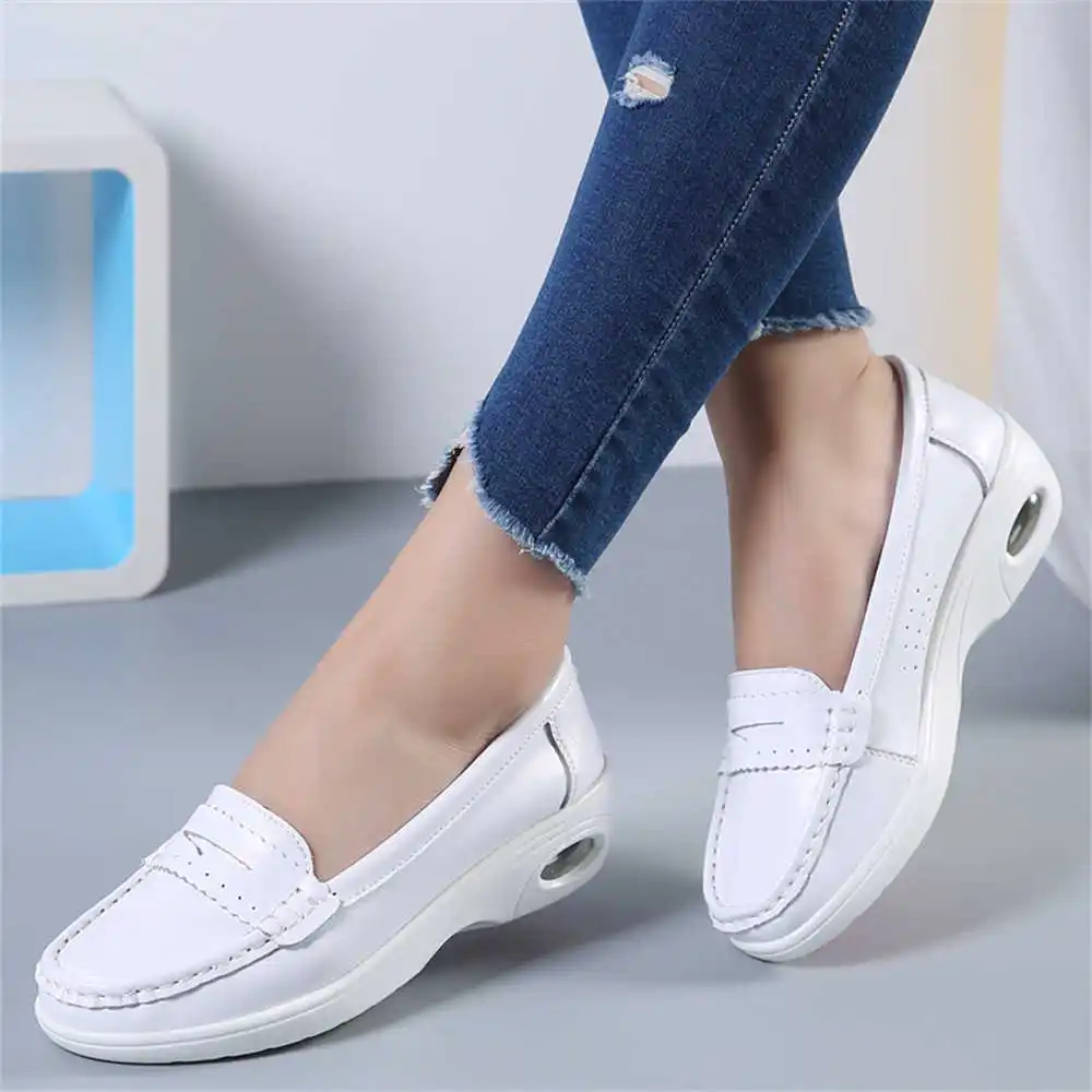 Thick Sole Slipon White Traine - огляд і ціна Women'S Formal Wear Uk